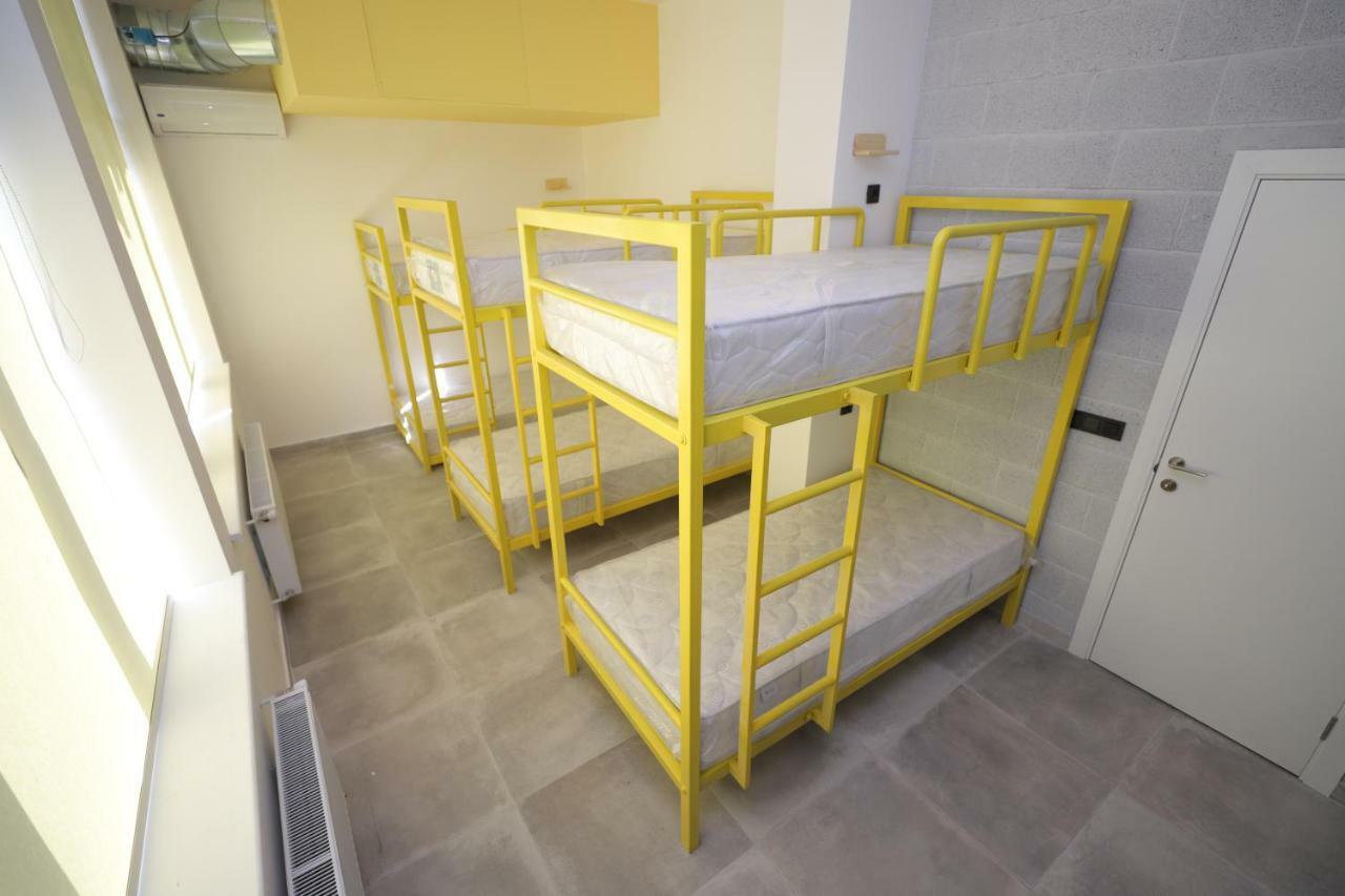 Duck Hostel Erévan Extérieur photo