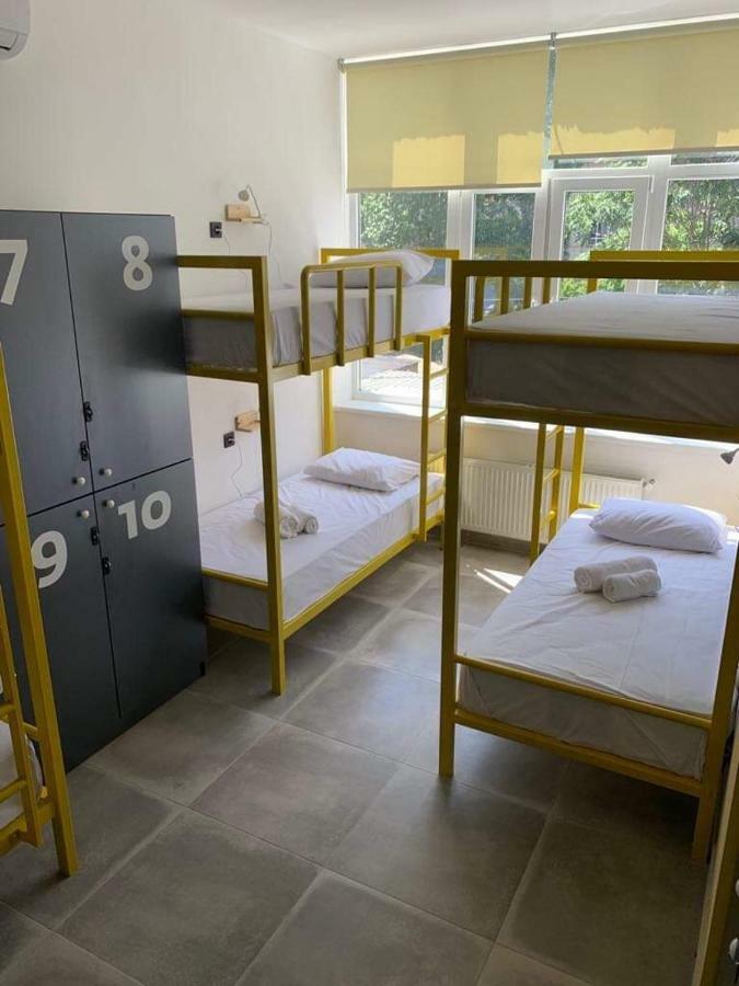Duck Hostel Erévan Extérieur photo